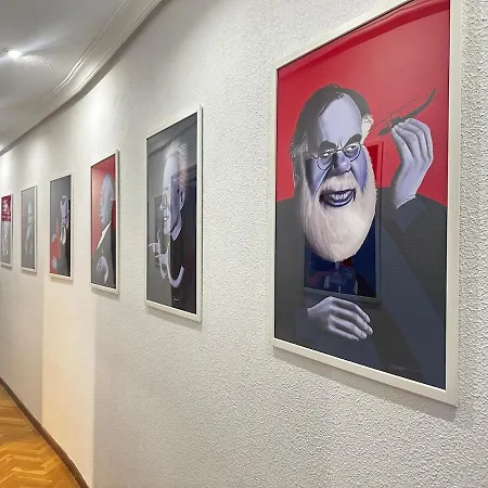 La Galeria De La Rua *